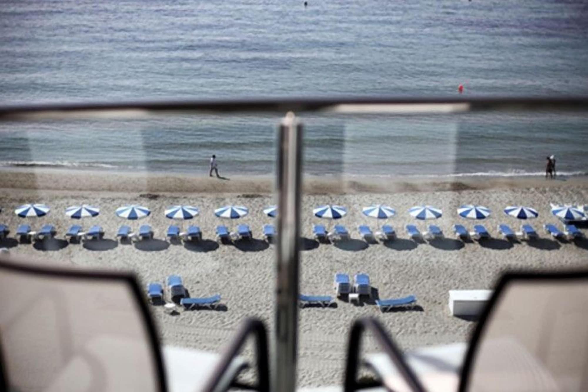 Hotel Allon Mediterrania Villajoyosa Exterior photo