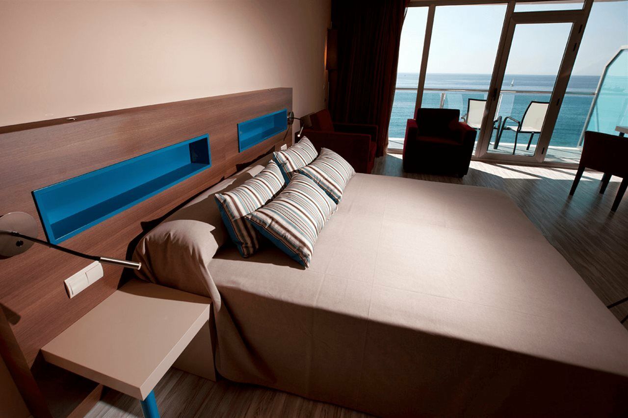 Hotel Allon Mediterrania Villajoyosa Exterior photo